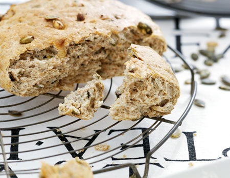 Brown Loaf With Seeds | Philips