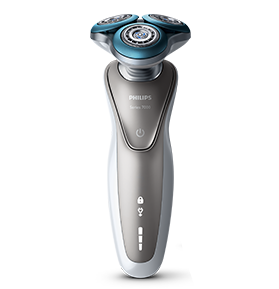 <b>Shaver Series 7000</b><br/>Smooth glide, maximum comfort